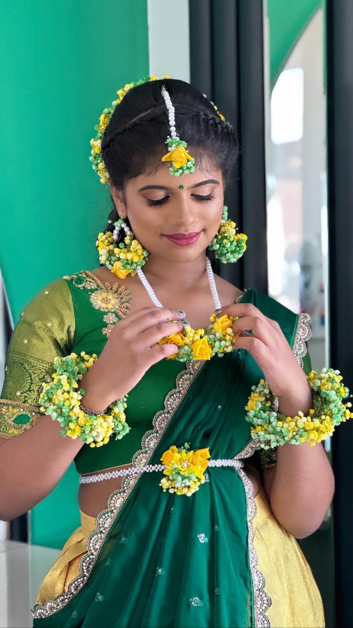 Haathphool Bracelet - Flower Jewellery by Lotus Florist